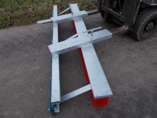 KehrbesenStapler03 KehrbesenStapler03