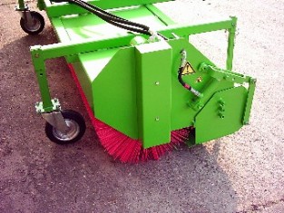 Kehrmaschine mit Auffangwanne03 Kehrmaschine mit Auffangwanne03